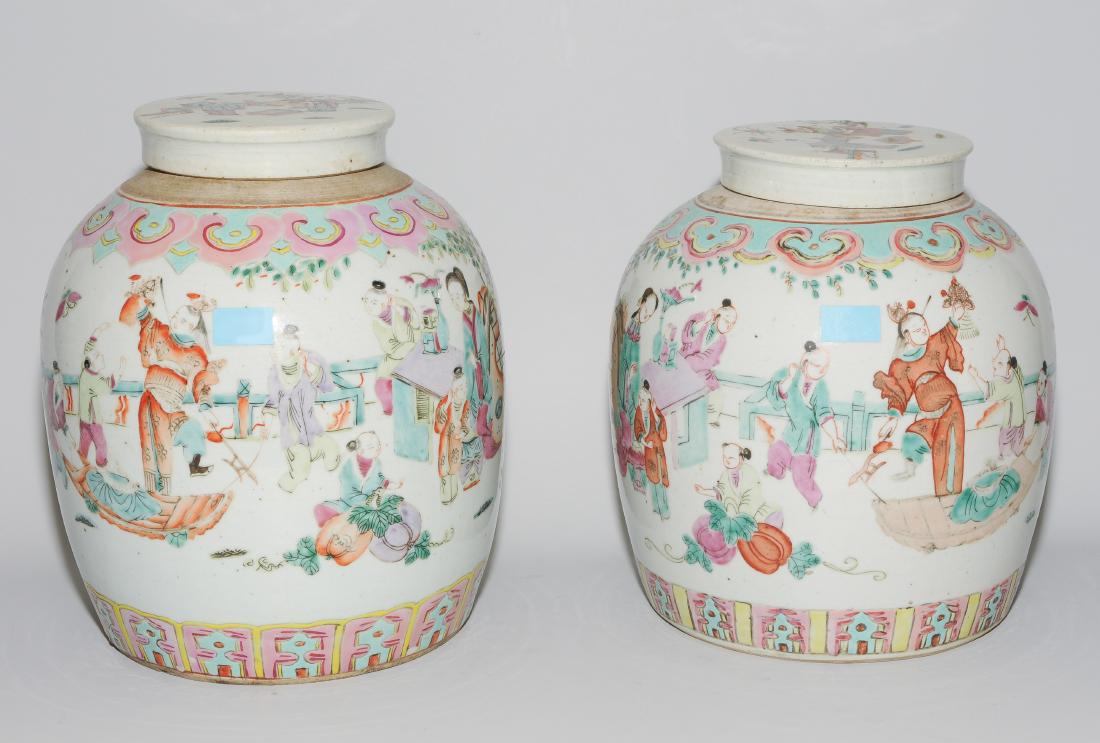 1 Paar Deckeltöpfe China, um 1900. Porzellan. (1 of 1)