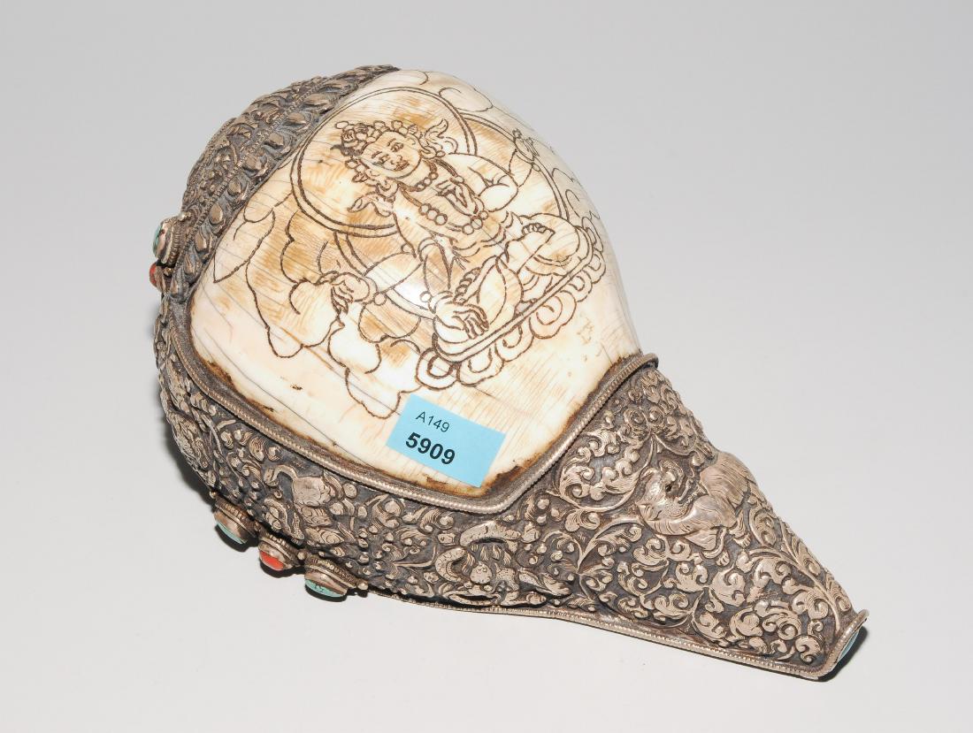 Sankha Tibet, 19.Jh. Muschelhorn mit getriebener und (1 of 1)