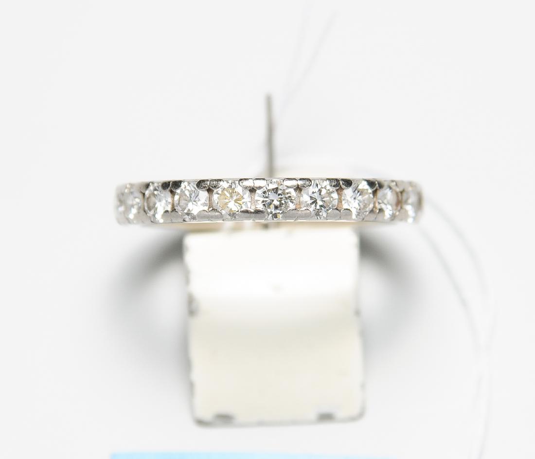 Alliance Bucherer. 750 Weissgold. 22 Brillanten zus.: Alliance Bucherer. 750 Weissgold. 22 Brillanten zus. 1.56 ct. Gr. 54, 3,1 g.