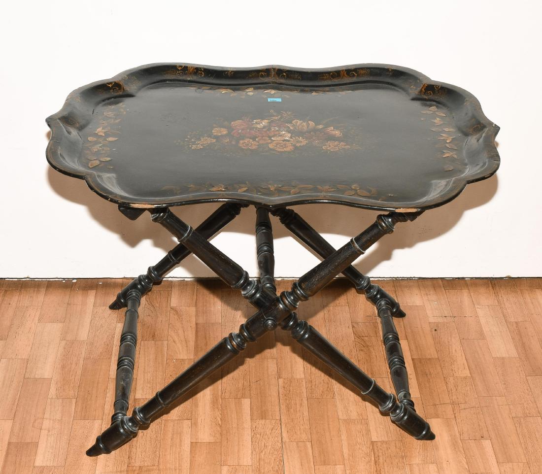 Grosses Serviertablett Um 1900. Metall. Geschwungene (1 of 2)