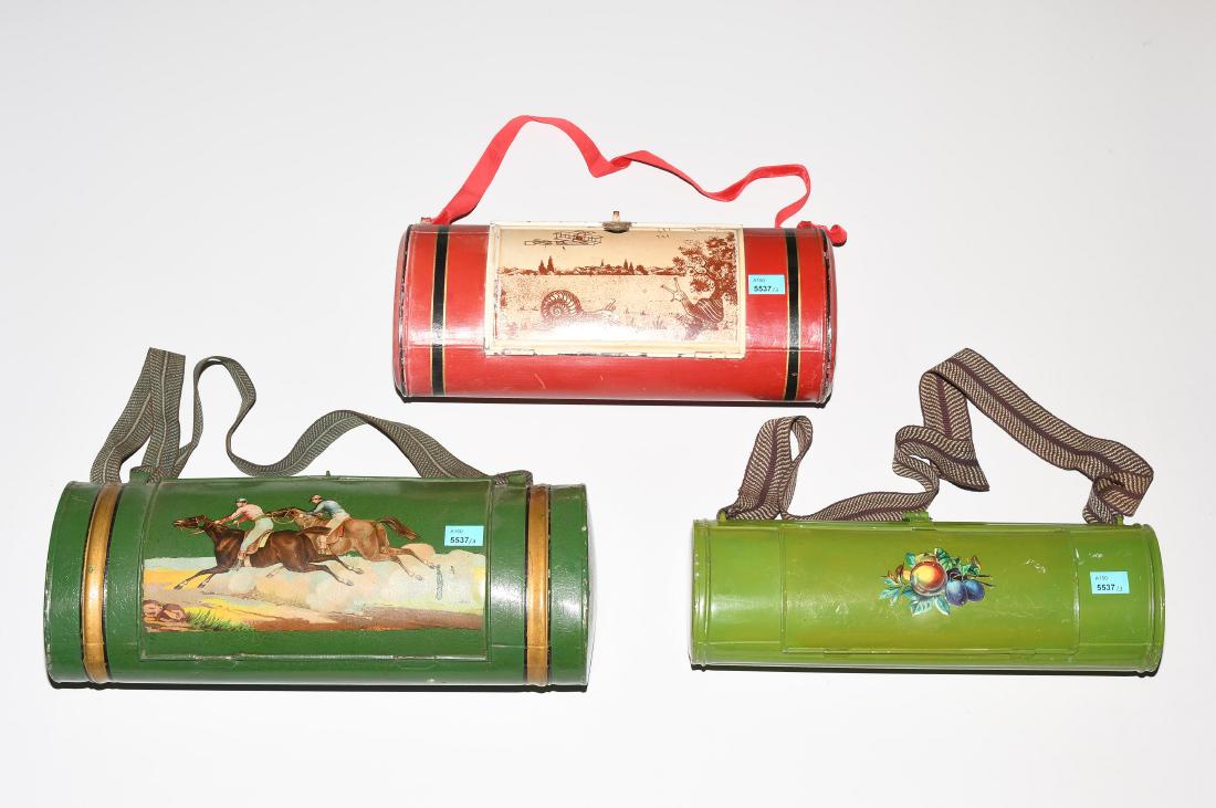 Lot: 3 Botanisierbüchsen Um 1900. 1 Märklin (rot). (1 of 1)