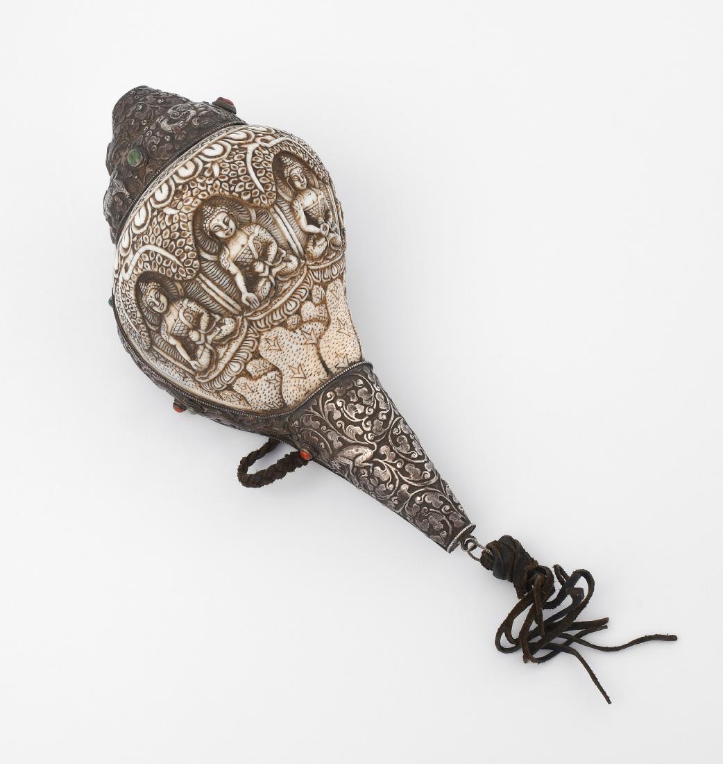 Sankha Tibet/Nepal, 20.Jh. Muschelhorn mit getriebener (1 of 1)