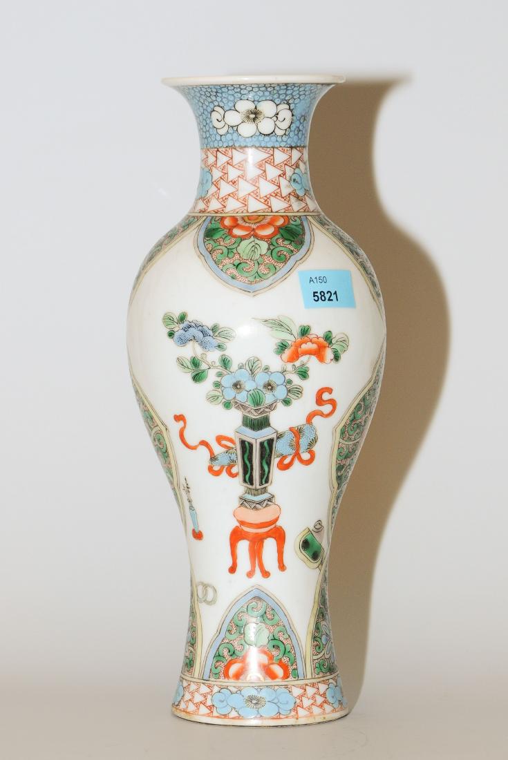 Kleine Vase Japan, um/nach 1900. Porzellan. Schlanke (1 of 1)