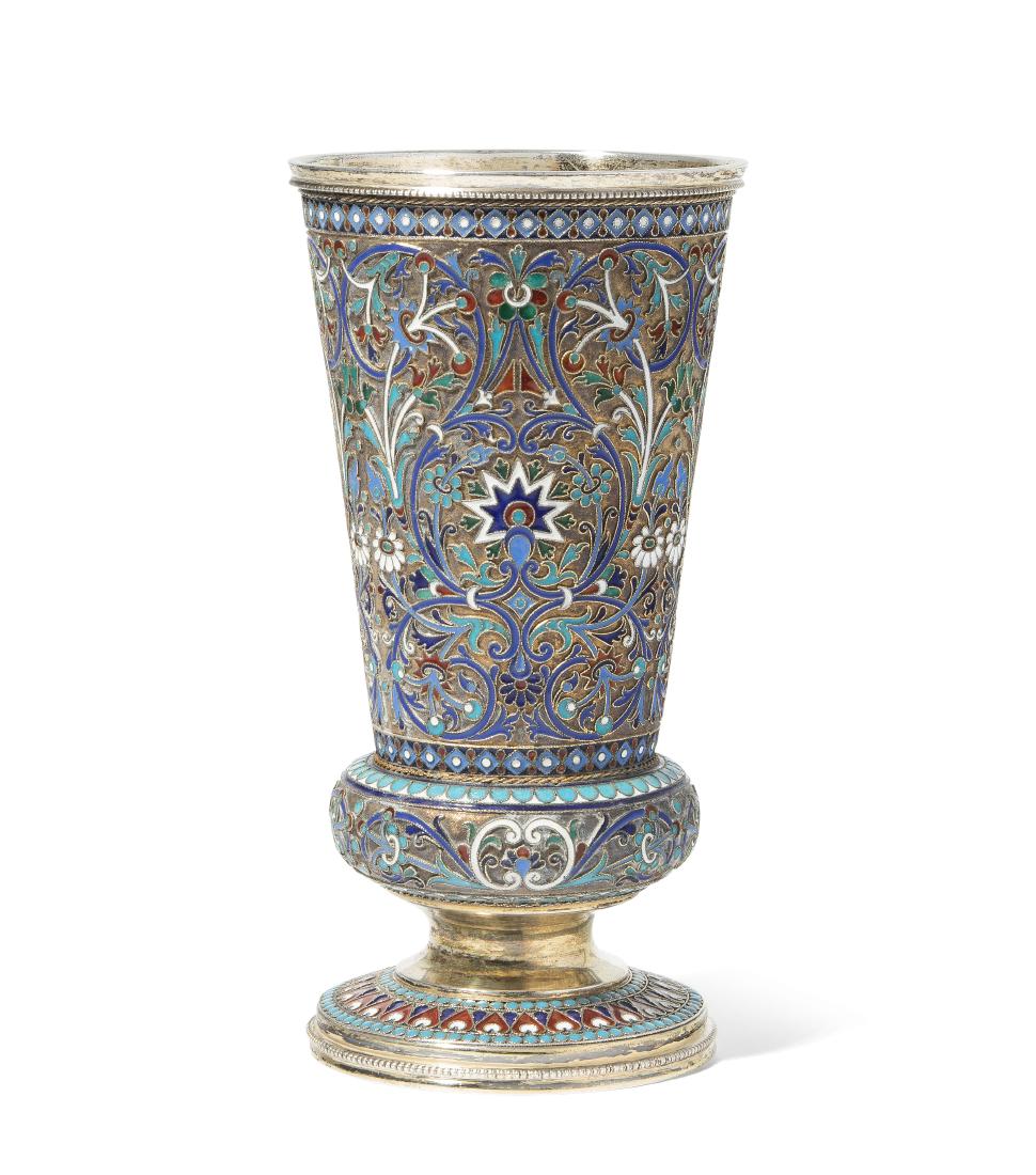 Fussvase, Moskau 1889. Silber mit Restvergoldung/Email. (1 of 3)