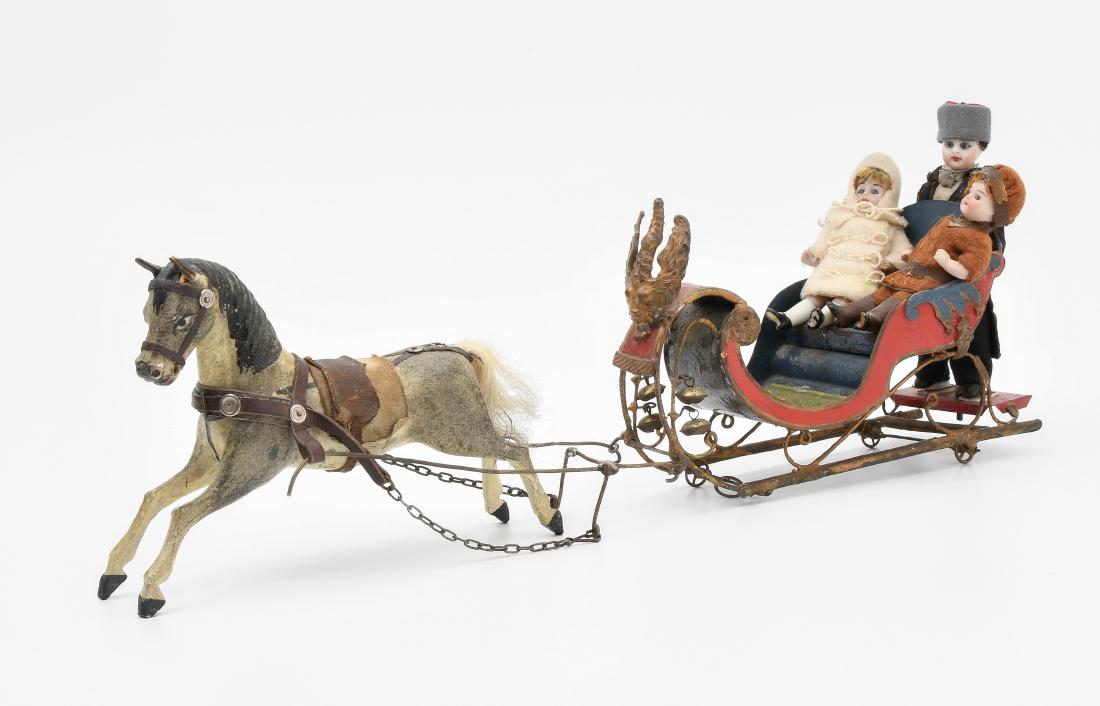 Stubenpuppen-Schlitten Deutschland, um 1900. (1) (1 of 1)
