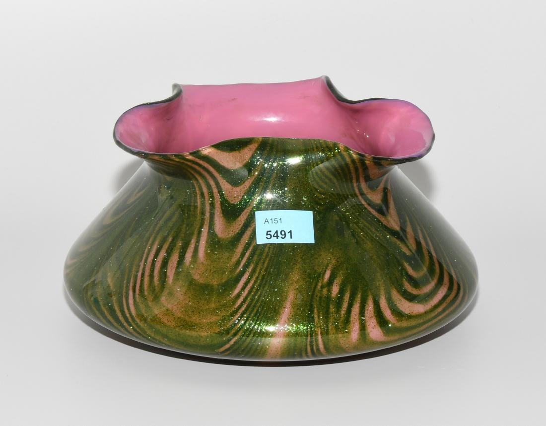 Vase Böhmen, um 1900. Farbloses, rosa unterfangenes (1 of 1)