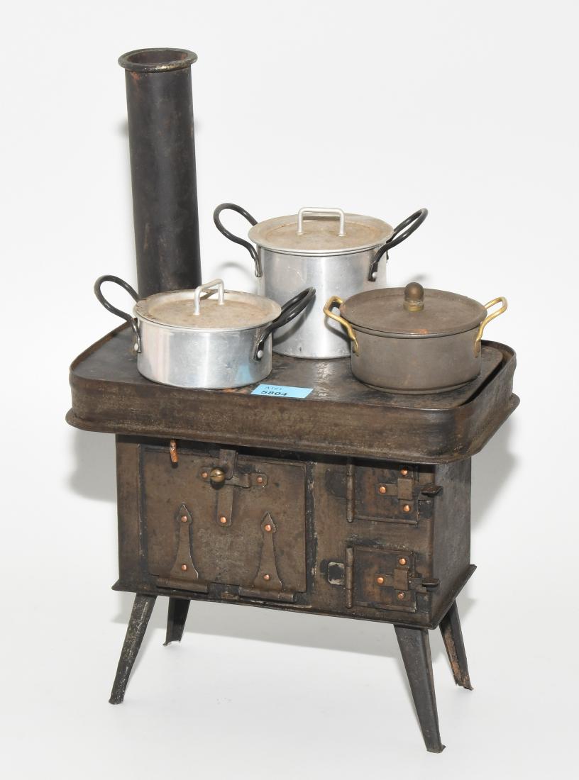 Puppenkochherd 1920/30er Jahre. Metallblech, (1 of 2)