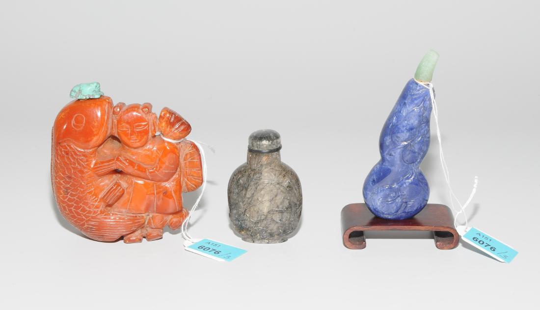 Lot: 3 Snuffbottles China. Karneol in Form eines Fischs (1 of 1)