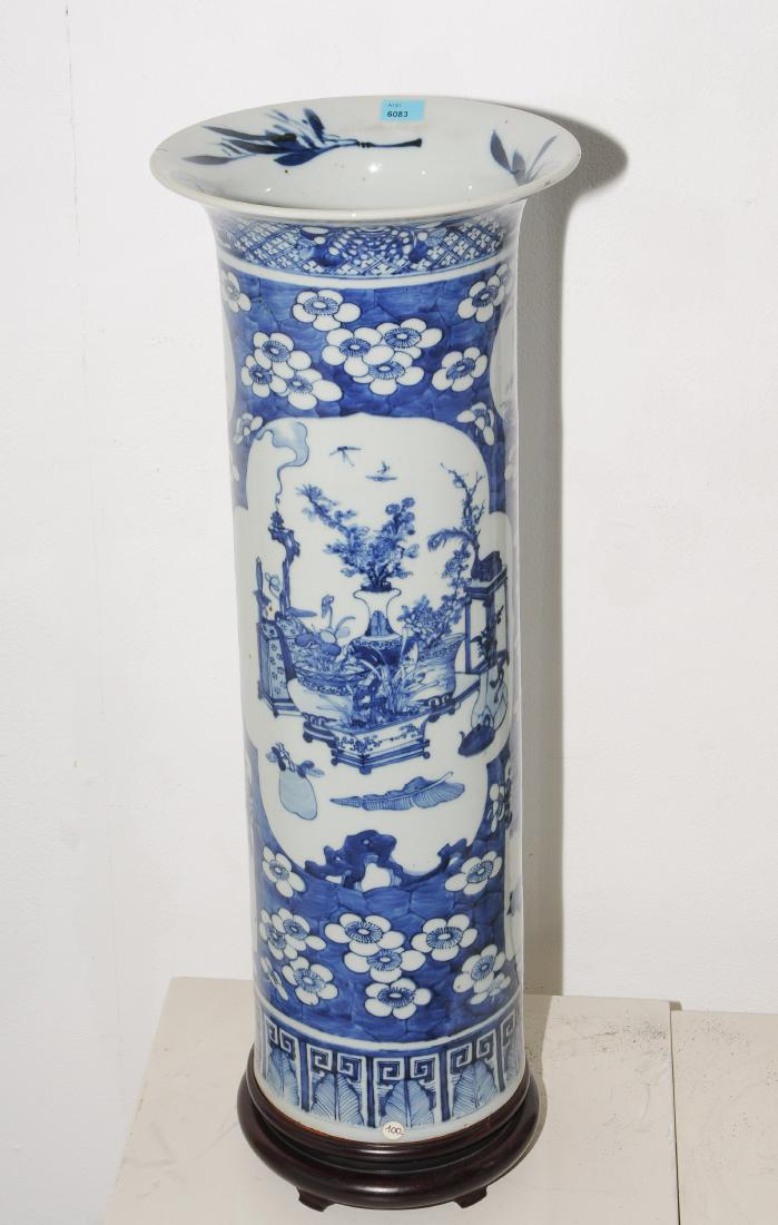 Bodenvase China, 20.Jh. Blau-Weiss-Porzellan. (1 of 1)