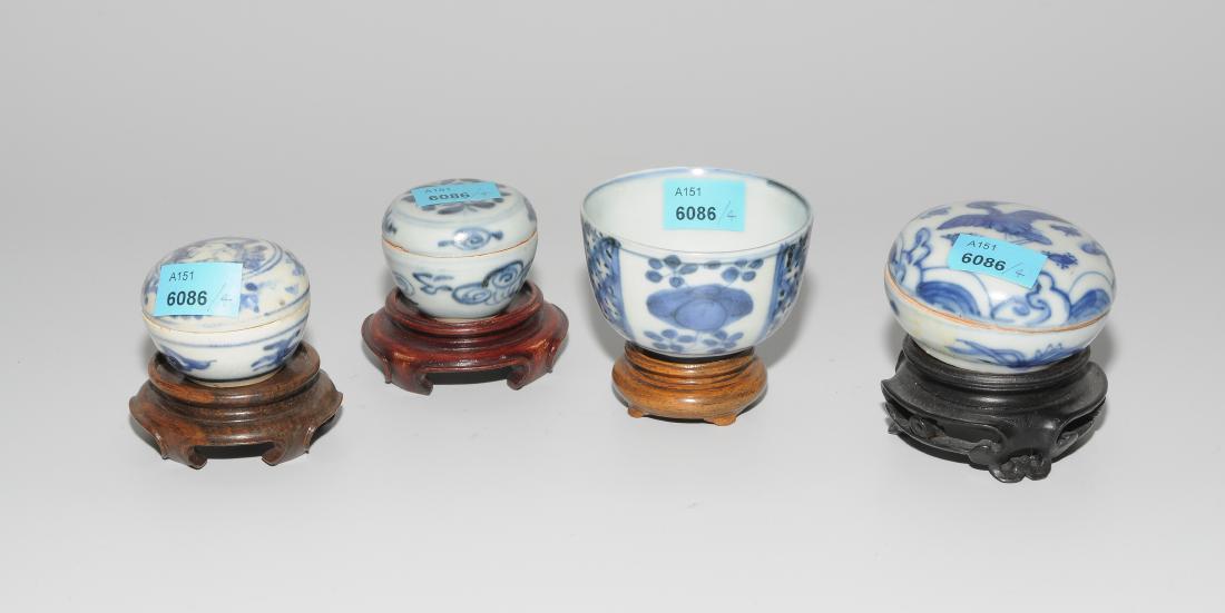 Lot: 3 kleine Deckeldosen und 1 Bol China, 18./19.Jh. (1 of 1)