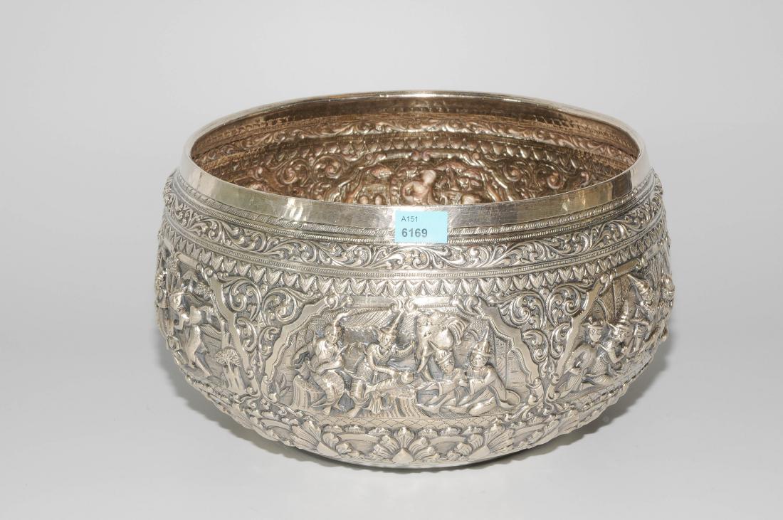 Grosse Silberschale Thailand, 20.Jh. Silber. Bauchige (1 of 1)