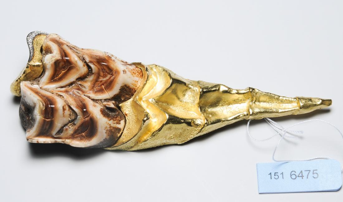 Jagd-Brosche Lüscher, Lenzburg. 750 Gelb-/Weissgold. (1 of 1)