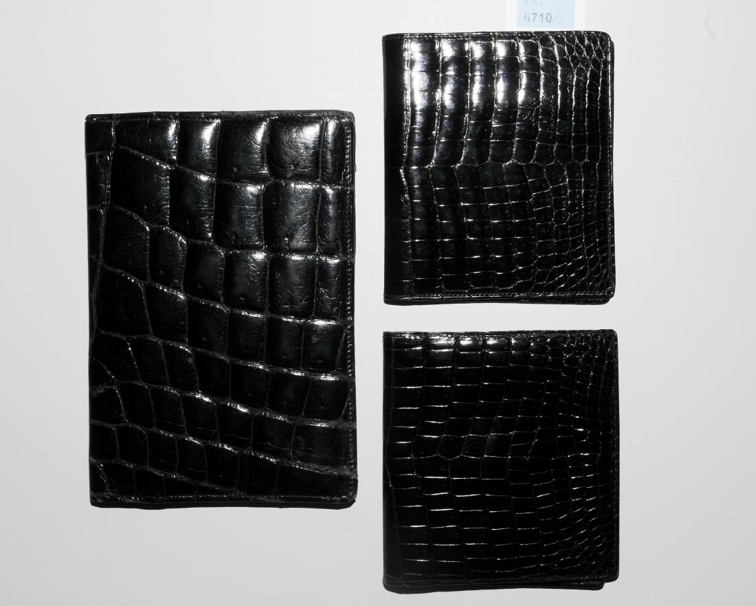 Drei Brieftaschen Aus schwarzem Krokodilleder. 17x11,5 (1 of 1)