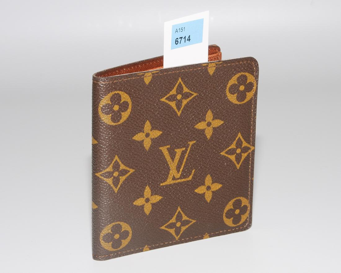 Louis Vuitton, Brieftasche Aus Monogram Canvas. 11,5x10 (1 of 1)