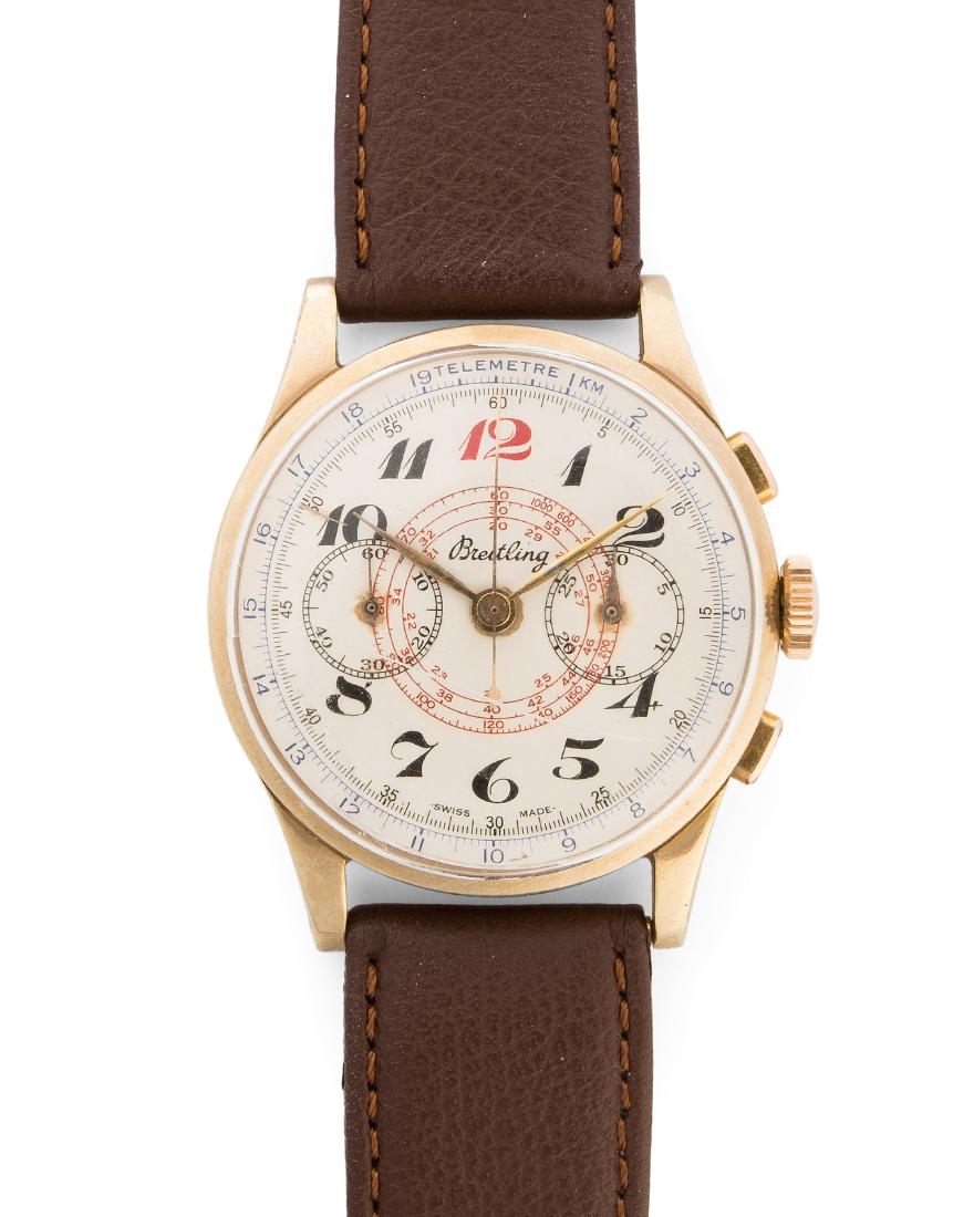Breitling Chronograph: Runder, mechanischer Chronograph 50er Jahre mit Handaufzug in 750 Gelbgoldgehäuse ca. 20 g. Boden gedrückt, Kaliber 48, Gehäusenummer 207761, D 37 mm. Kunststoffglas mit Sprung muss ersetzt werden.