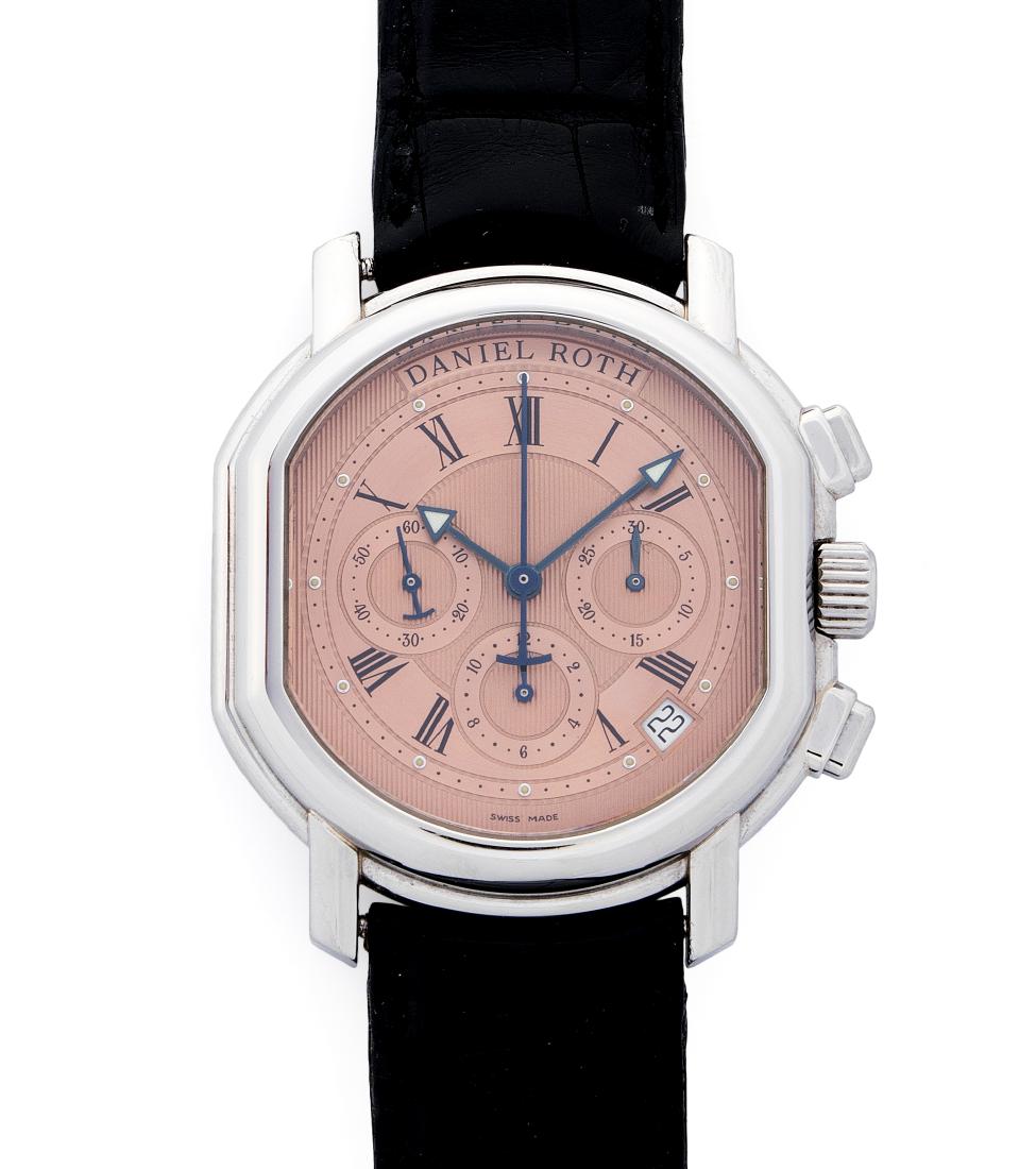 Daniel Roth Chronograph: Ovaler, automatischer Chronograph um 2010 in Stahlgehäuse. Boden verschraubt mit Sichtglas auf das Werk, Kaliber 400, Uhrennummer 441, 38x41 mm. Kupferfarbenes, strukturiertes Zifferblatt mit Indizes