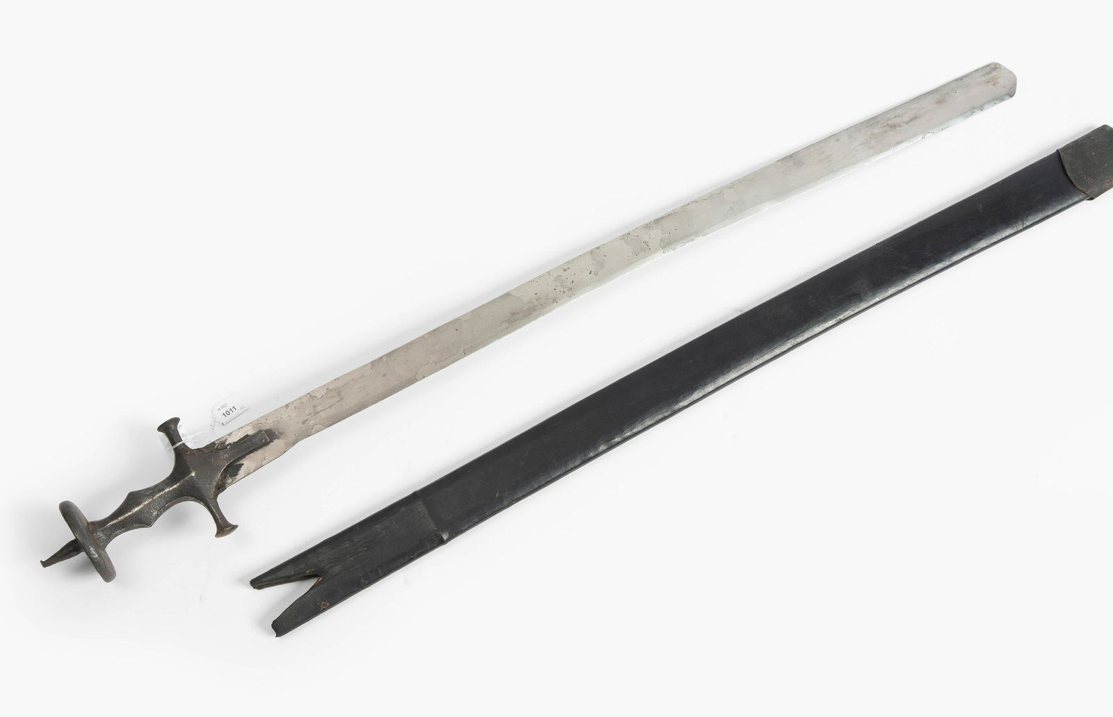 Schwert, Khanda (1 of 2)