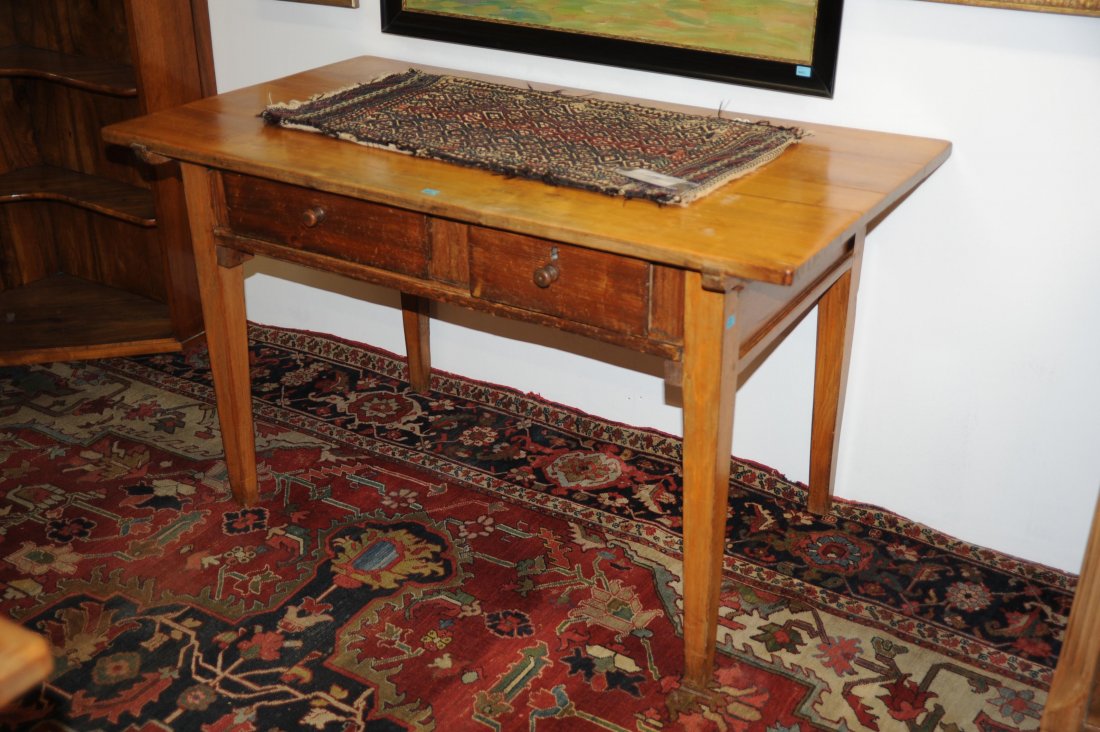 Tisch AlpenlÃ¤ndisch. Biedermeier-Stil 20.Jh. Aus alten: Tisch AlpenlÃ¤ndisch. Biedermeier-Stil 20.Jh. Aus alten HÃ¶lzern. Buche, Kirschbaum. ZweischÃ¼biges Gestell auf hohen konischen Beinen unter rechteckiger Platte. Aufzufrischen. 129x73x78 cm.