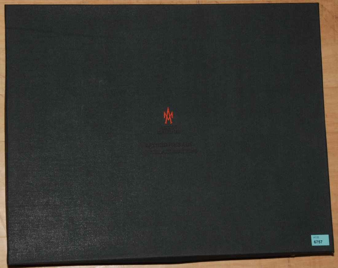 Tinguely, Jean (Fribourg 1925â€“1992 Fribourg) Edition: Tinguely, Jean (Fribourg 1925â€“1992 Fribourg) Edition "Amour Totale". 1990. Blau-weisse Keramikplatte. B 77/250. Bernardaud Limoges, France. Artes Magnus. Verso bezeichnet und datiert. 31x39,3 c