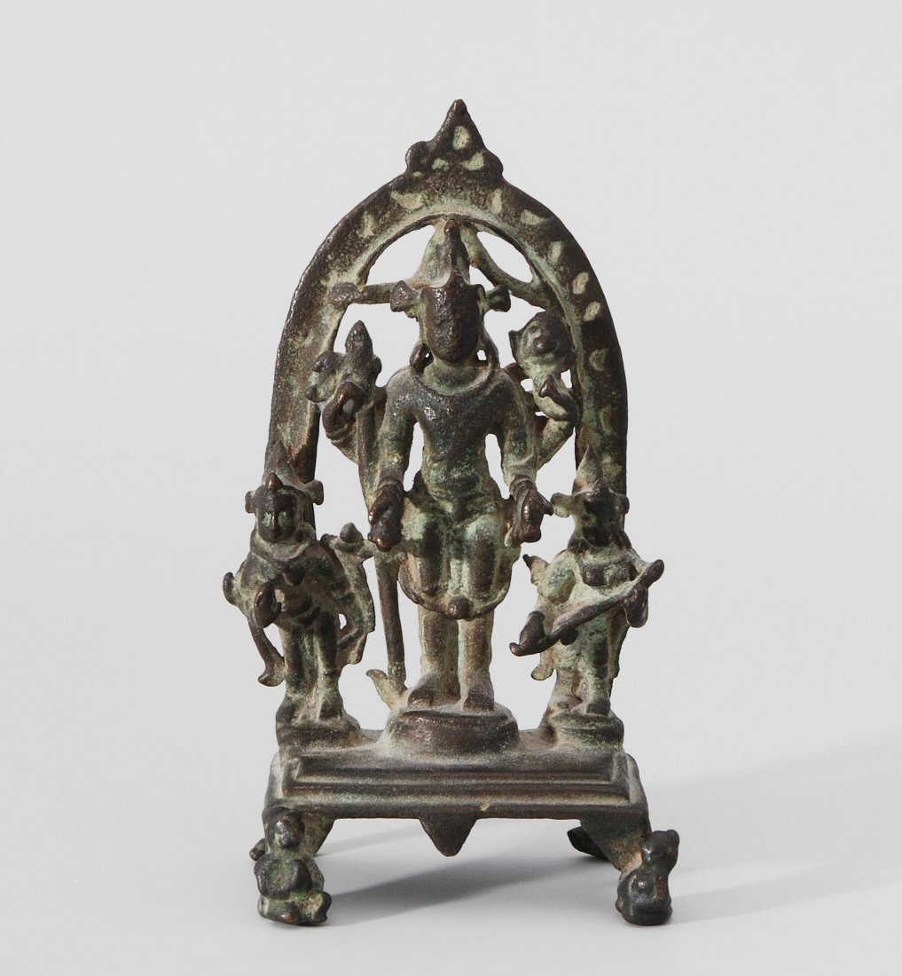 Vishnu Indien, wohl 12.Jh. Bronze, teilweise mit grüner (1 of 1)