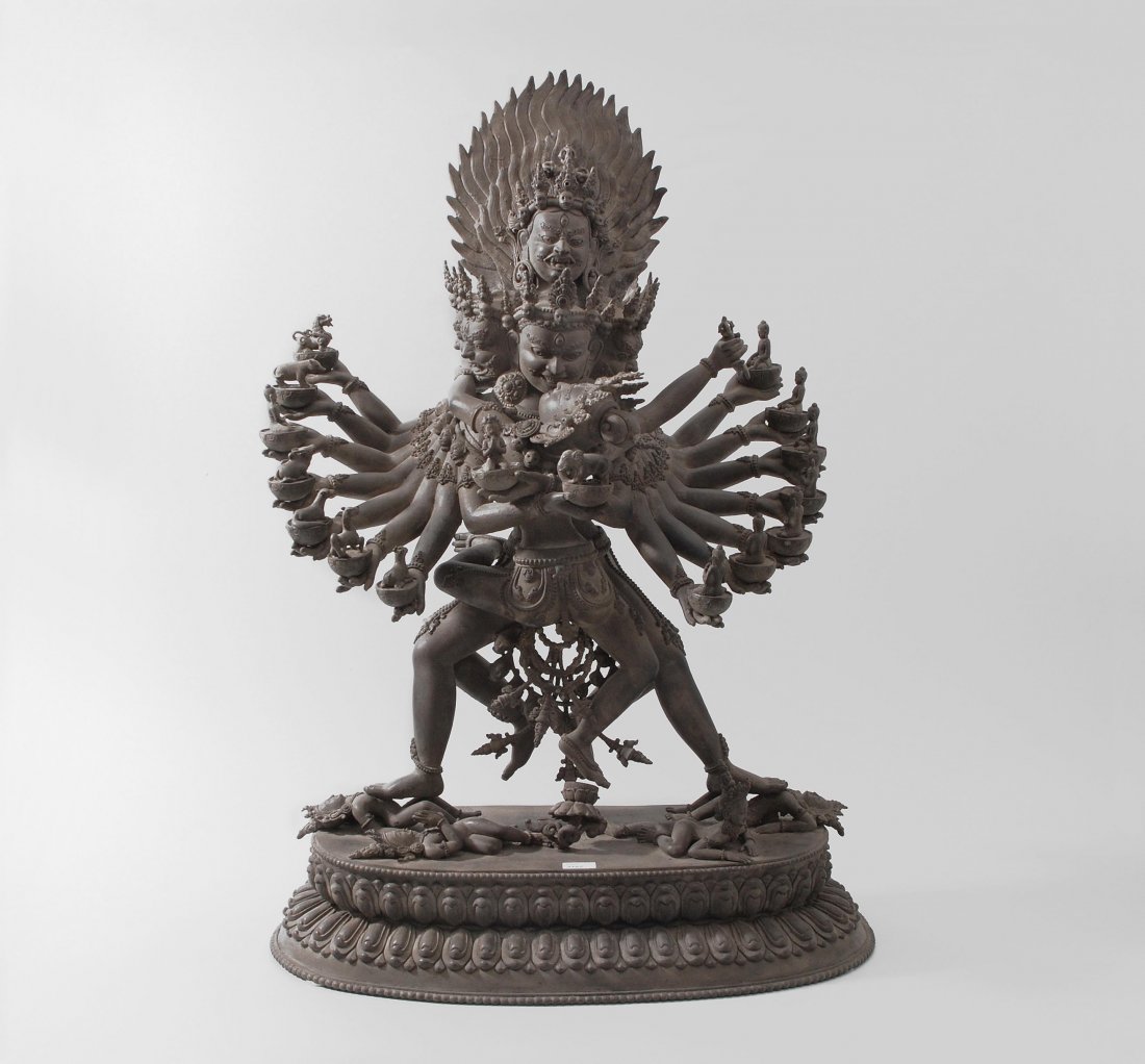 Hevajra Nepal, 20.Jh. Kupferlegierung, dunkel brüniert. (1 of 1)