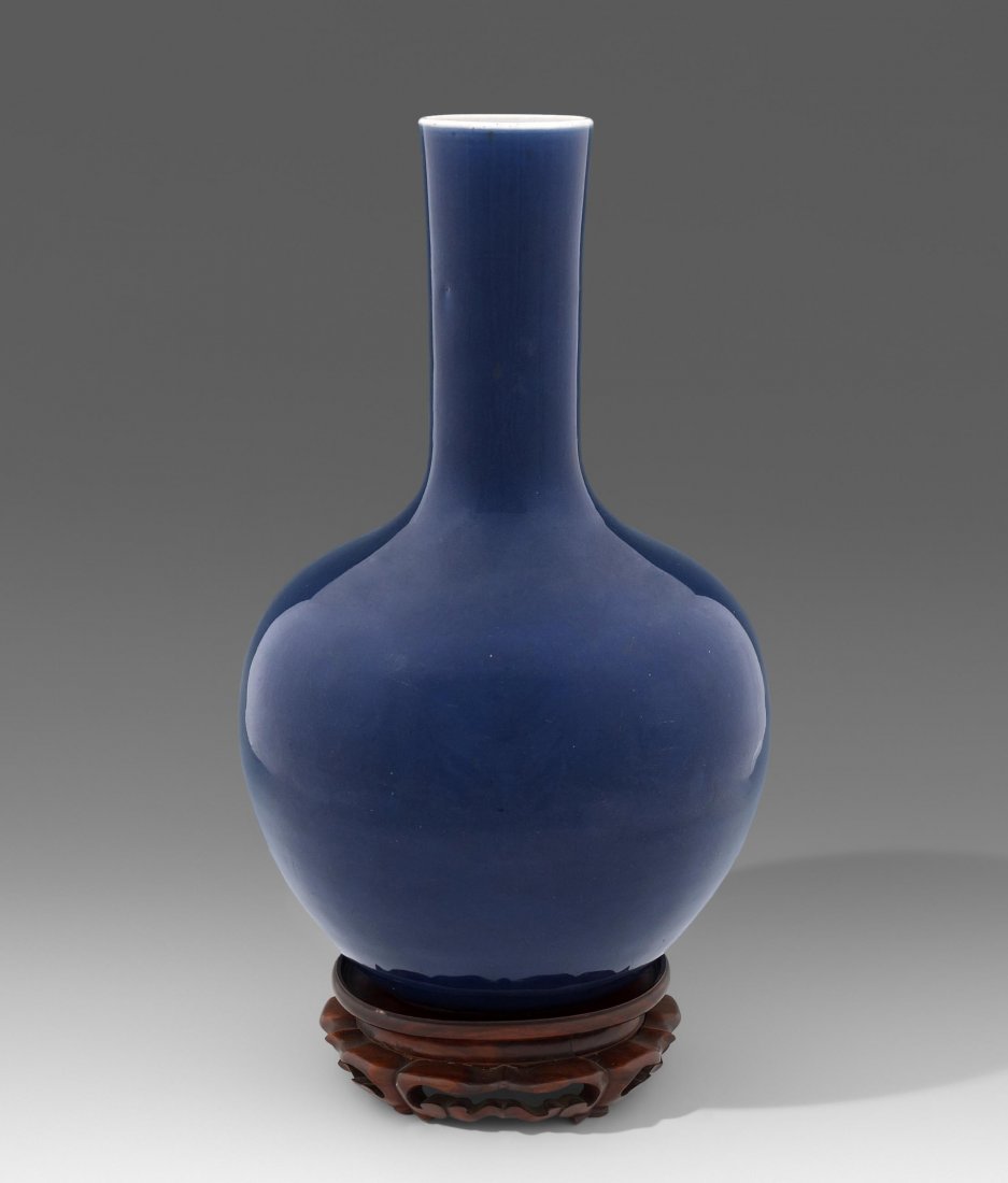 Grosse Langhalsvase China, 19.Jh. Porzellan. (1 of 7)