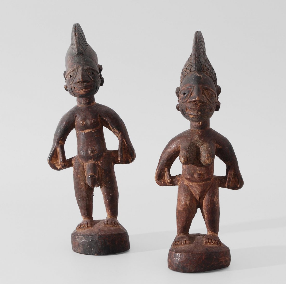 1 Paar Zwillings-Figuren "ibeji" Yoruba, Nigeria. Holz. (1 of 1)