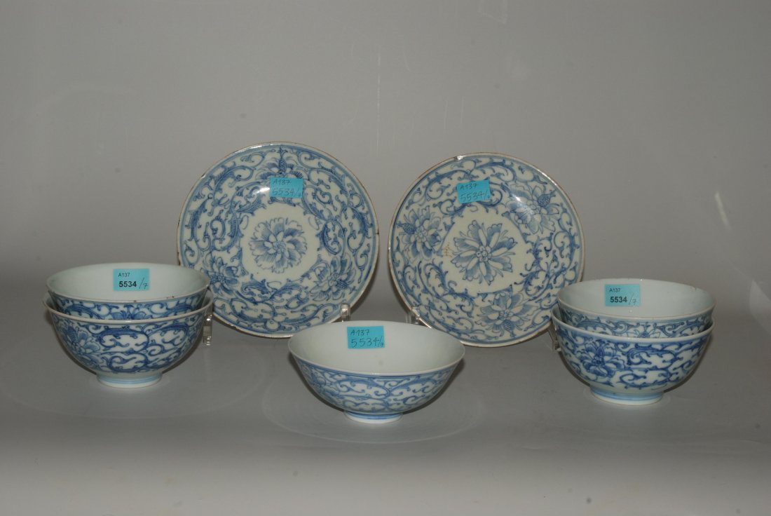 Lot: 5 Bol und 2 Teller China, 20.Jh. Porzellan. (1 of 1)