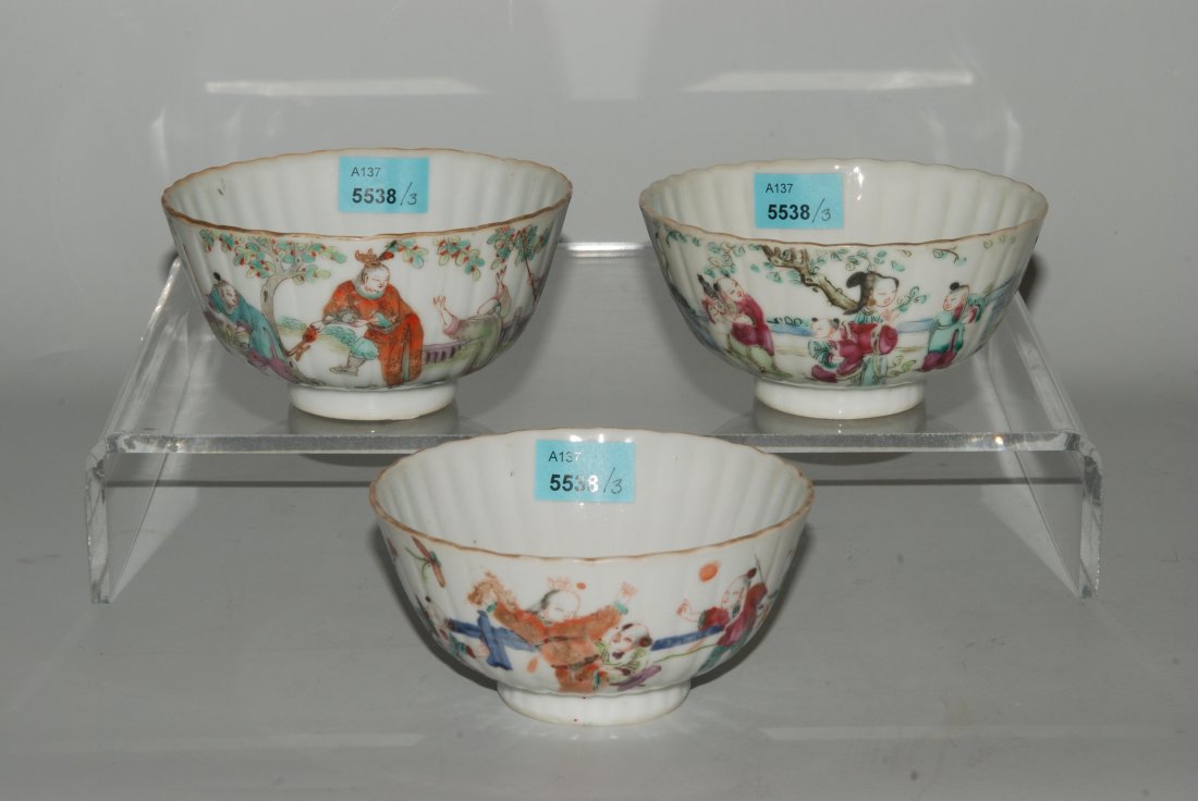 Lot: 3 Bols China, 1.Hälfte 20.Jh. Porzellan. Gerippte (1 of 1)