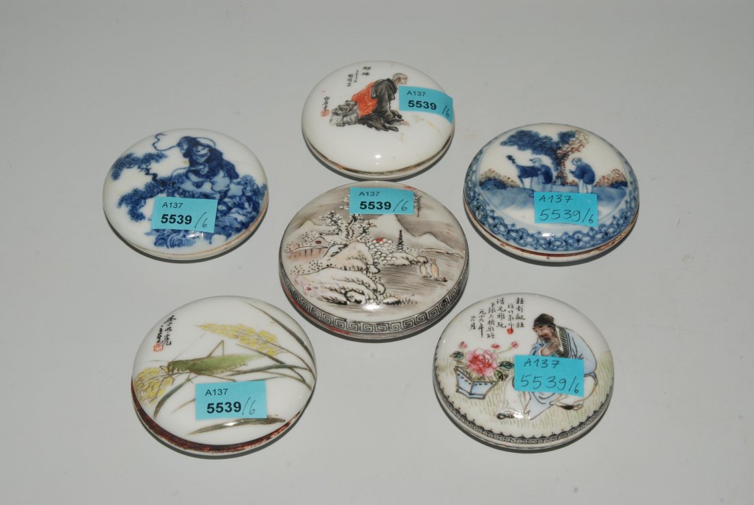 Lot: 6 Siegeldosen China, 20.Jh. Porzellan. Rundform. (1 of 5)