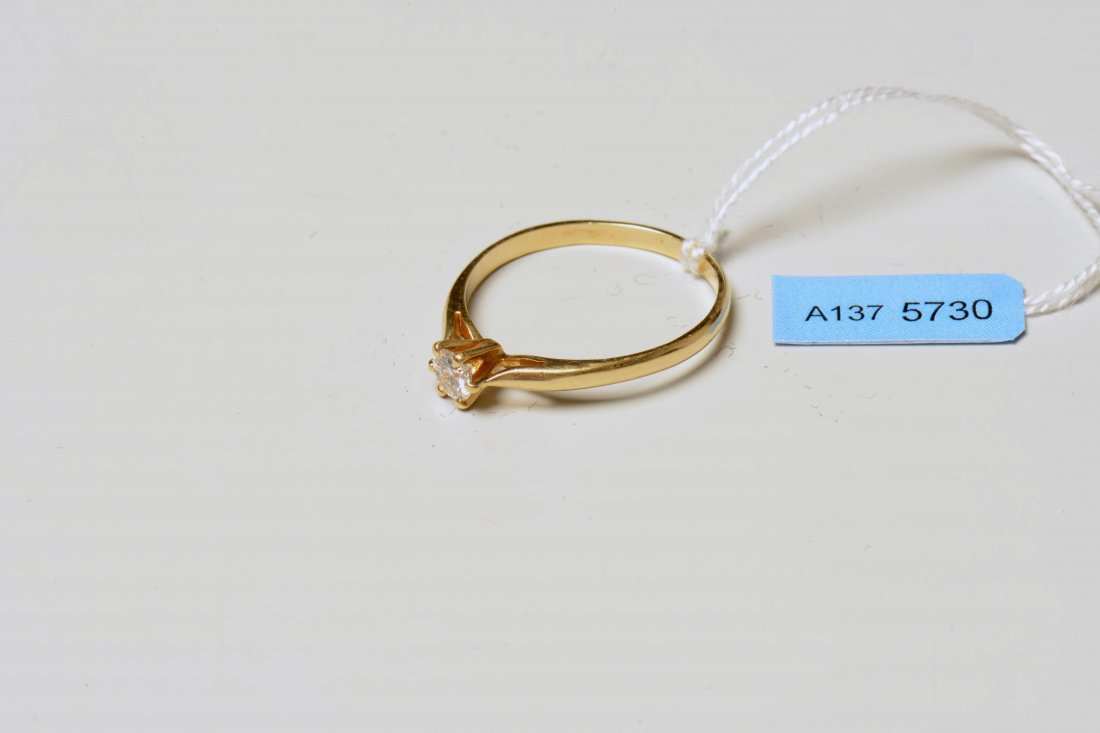 Solitair-Ring 750 Gelbgold. 1 Brillant ca. 0.30 ct. Gr. (1 of 1)