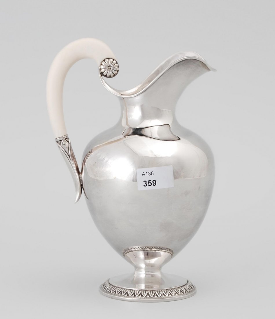 Kleine Henkelkanne Deutschland, 20.Jh. Balusterform auf (1 of 1)