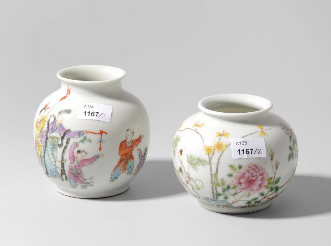 Lot: 2 kleine Vasen China, 20.Jh. Porzellan. Eisenrote (1 of 6)