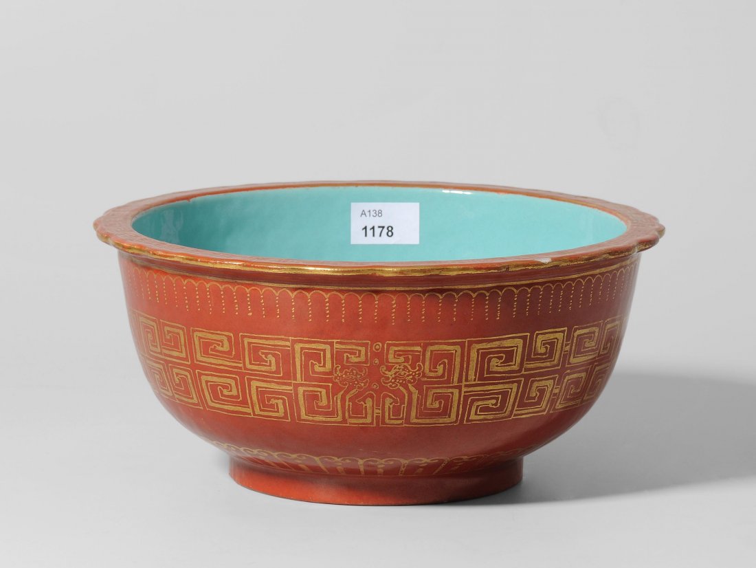 Grosse Schale China, 19.Jh. Porzellan. Goldfarbener (1 of 7)