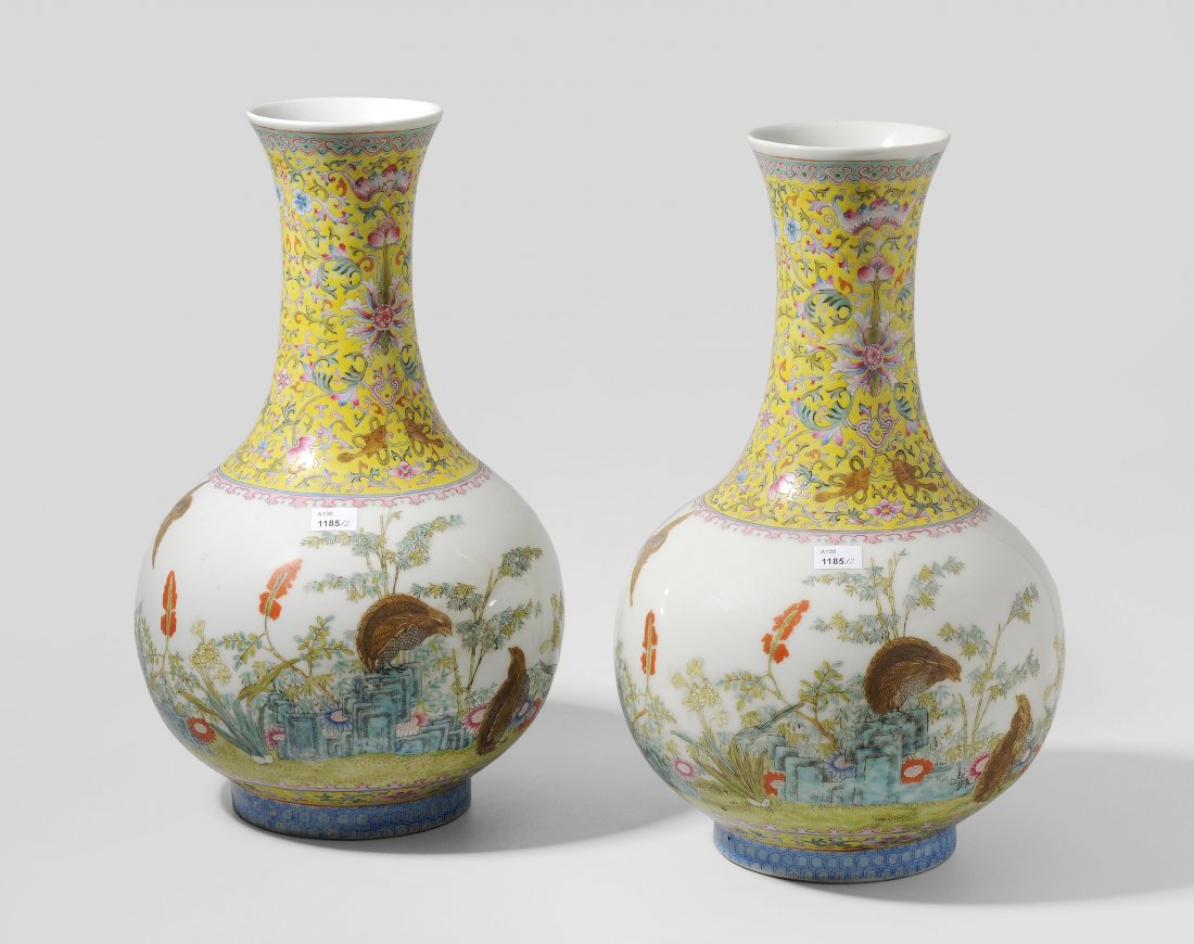 1 Paar grosse Vasen China, 20.Jh. Porzellan. (1 of 1)