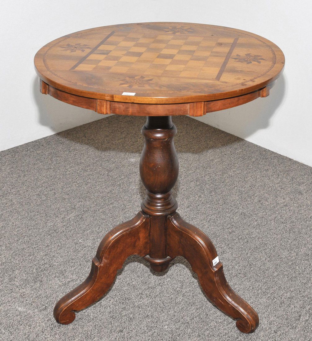 Salontisch Louis Philippe 19.Jh. Nussbaum, Ahorn und (1 of 1)