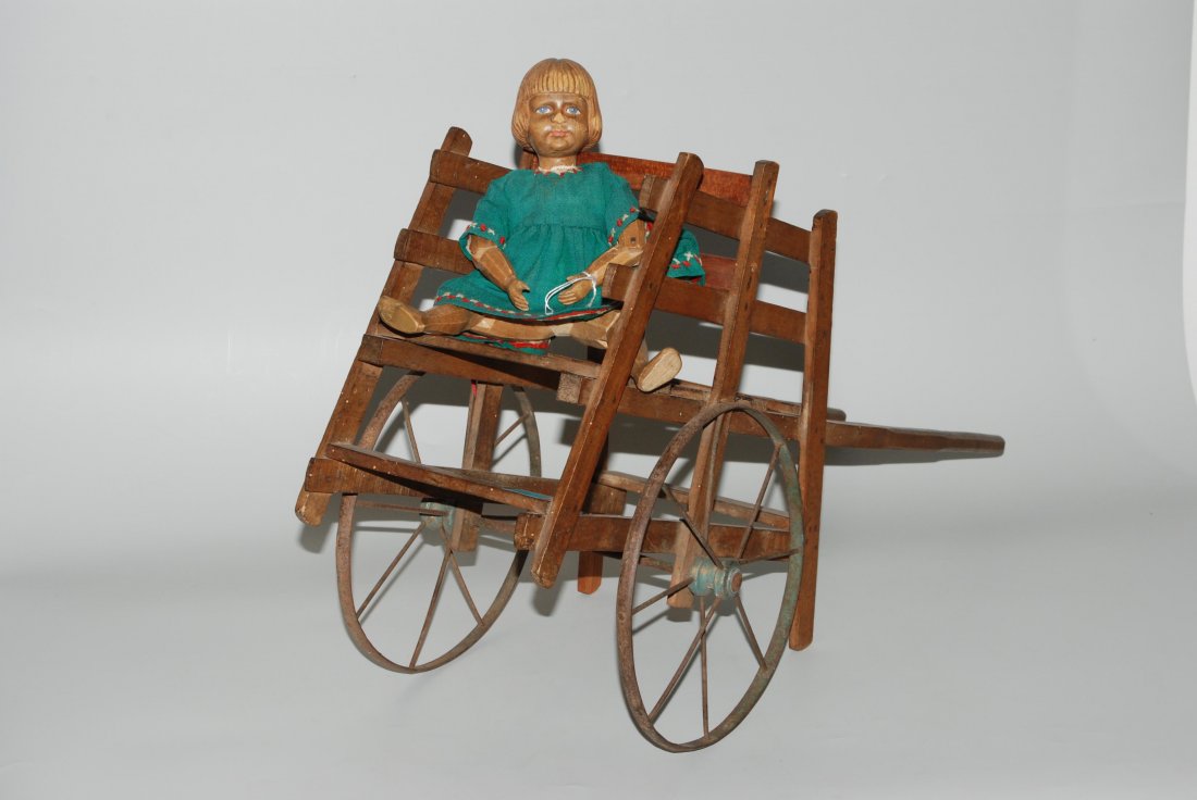 Brienzer Holzpuppe Schweiz, 1920er Jahre. Holz (1 of 1)