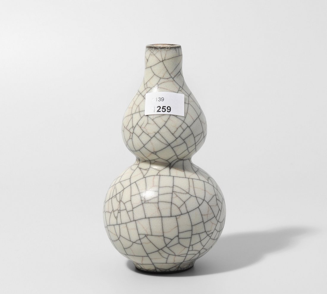 Vase  China. Steinzeug. Weiss-grau craquelierte Glasur (1 of 1)