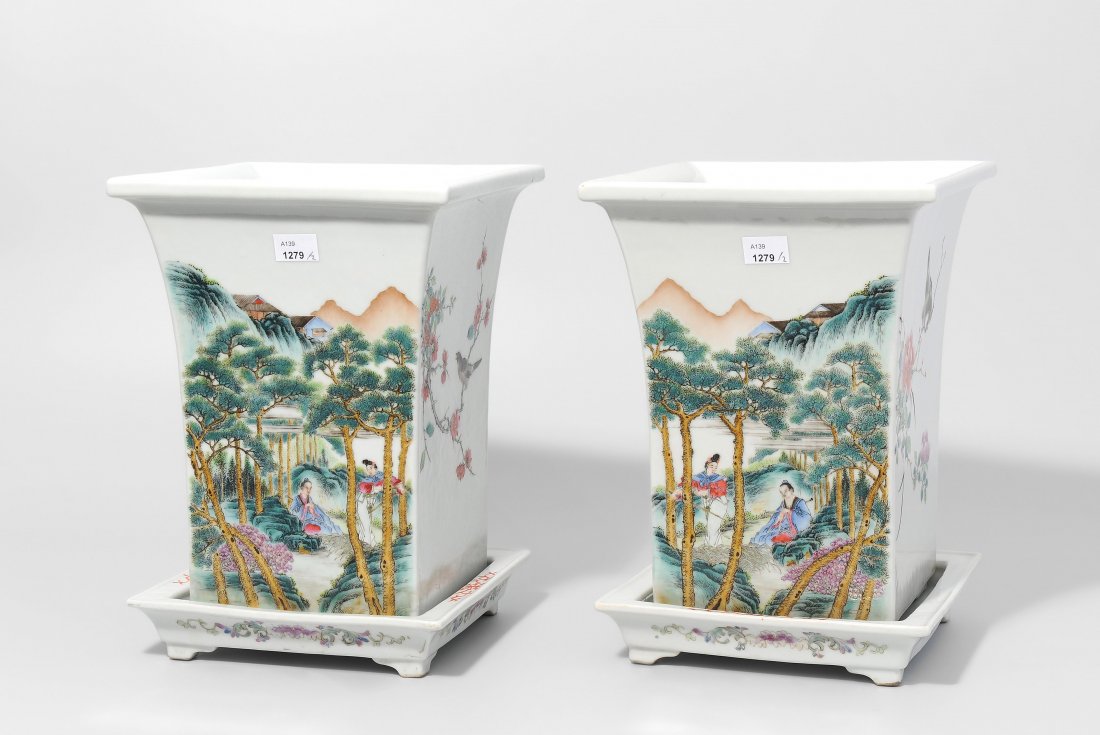 1 Paar Cachepots China, 20.Jh. Porzellan. Cachepot mit (1 of 1)