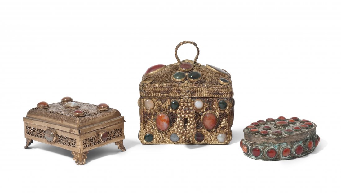 Lot: 3 Deckeldosen Indien, 20.Jh. Kupferlegierung, tlw. (1 of 1)