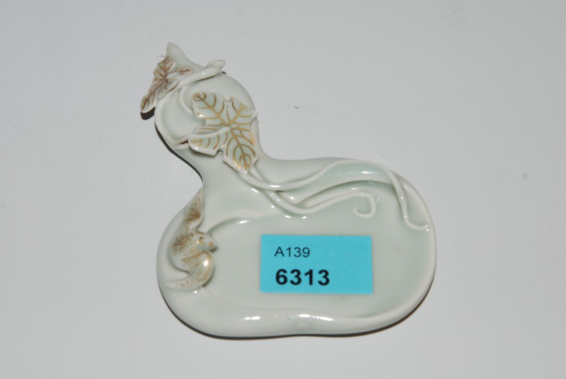 Kleiner Pinselwäscher China. Porzellan. Celadonfarbene (1 of 1)