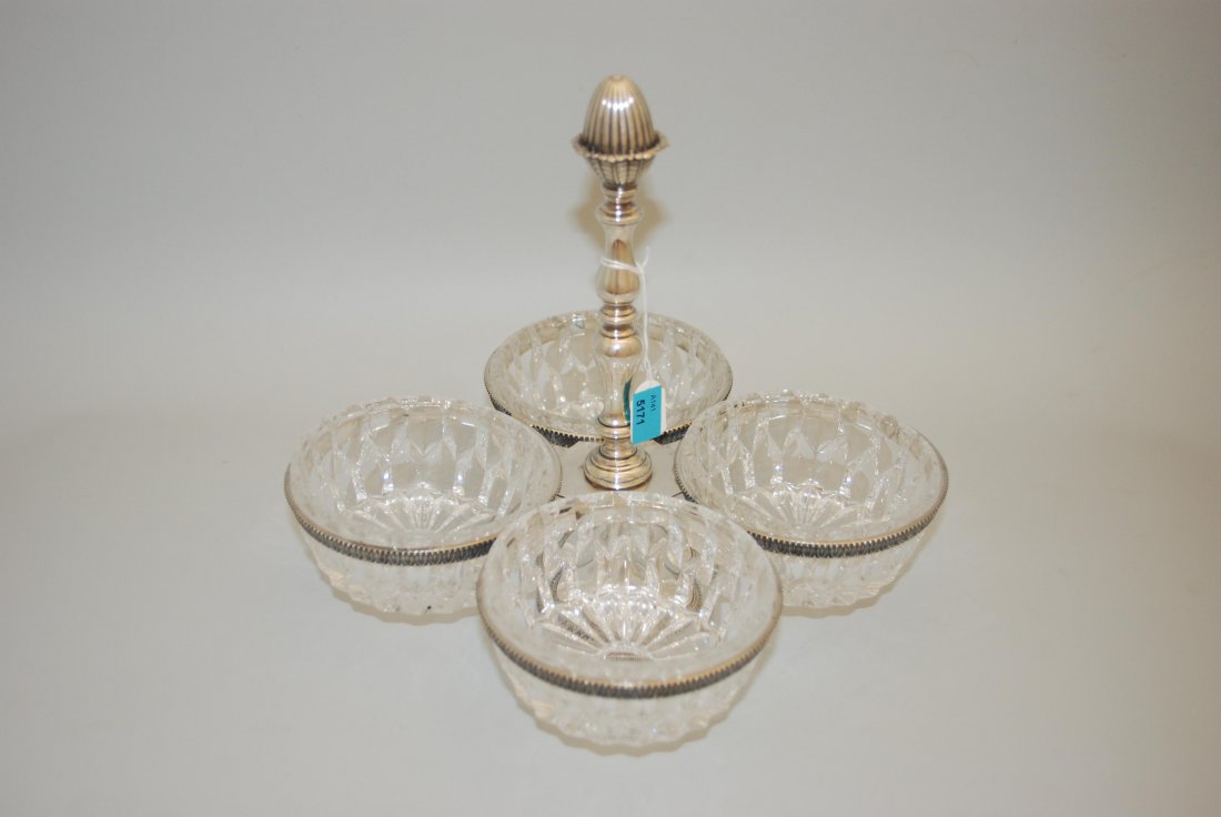 Présentoir mit 4 Kristallschalen 20.Jh. Versilbert. (1 of 1)
