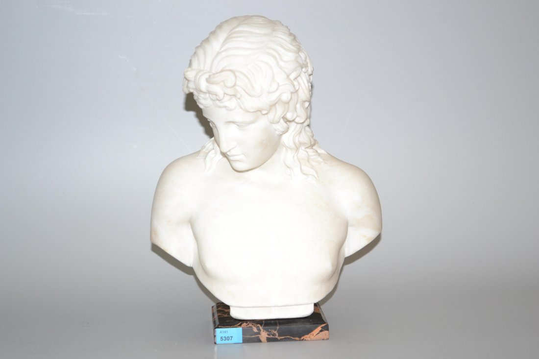 Apollobüste Nach der Antike. Anfang 20.Jh. Alabaster. (1 of 1)