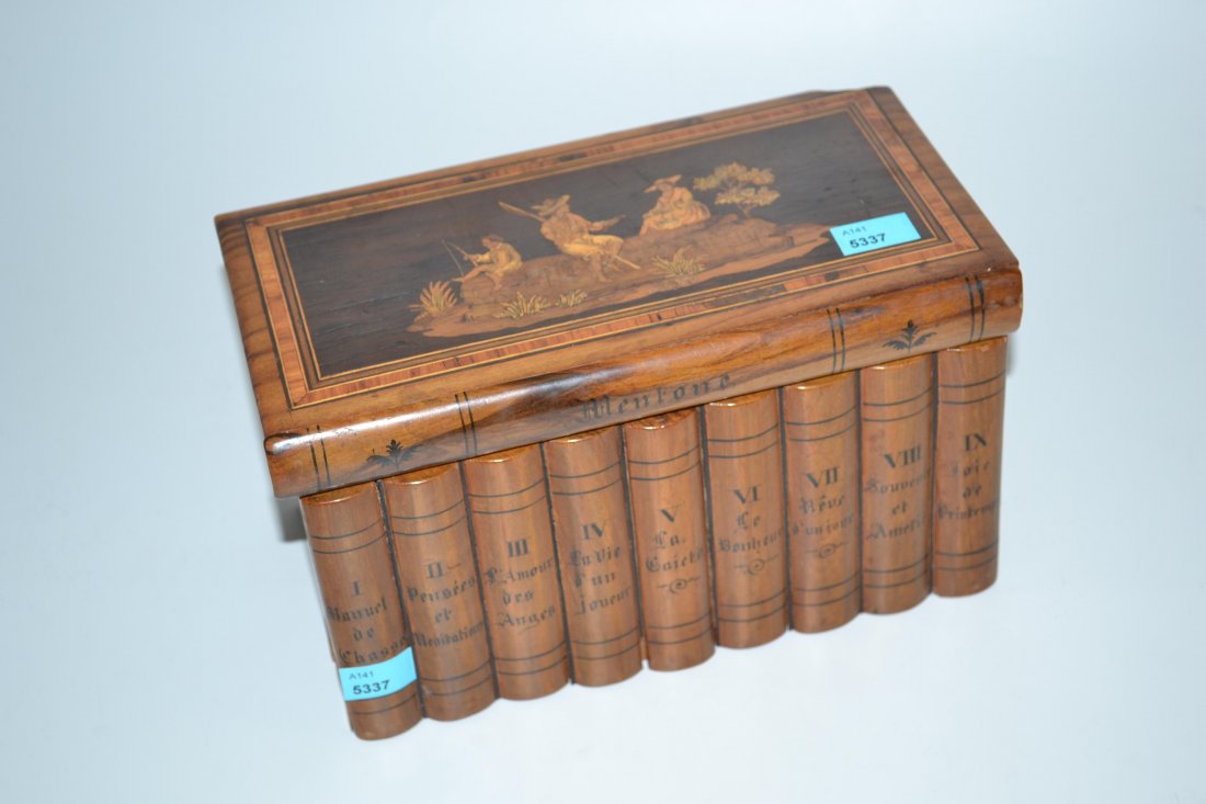 Kleine Schatulle Nussbaum. Rechteckiger Korpus als (1 of 1)