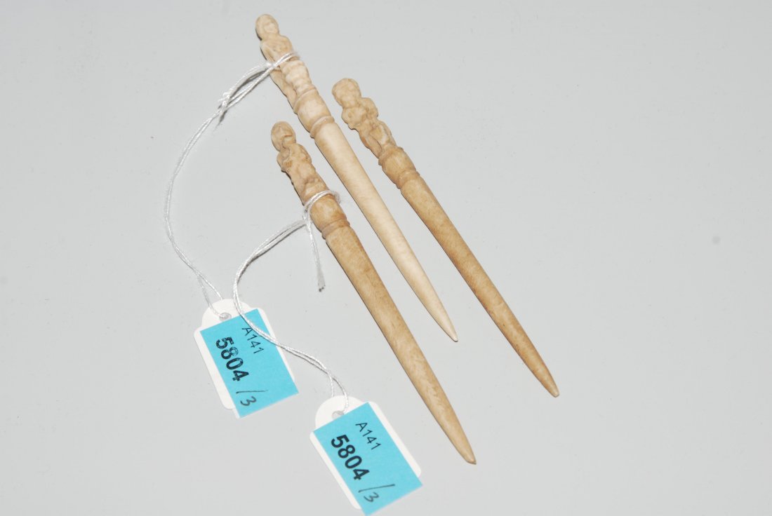 Lot: 3 Haarnadeln Aegypten, 600–200 v. Chr. Bein. Die (1 of 1)