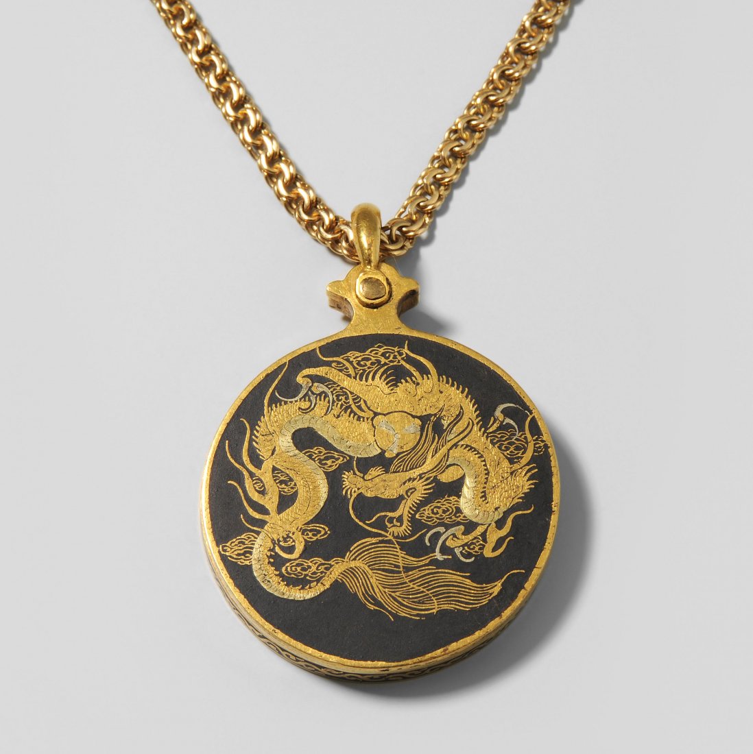 Medaillon mit Kette Japan, Anfang 20.Jh. Komai-Stil. (1 of 1)