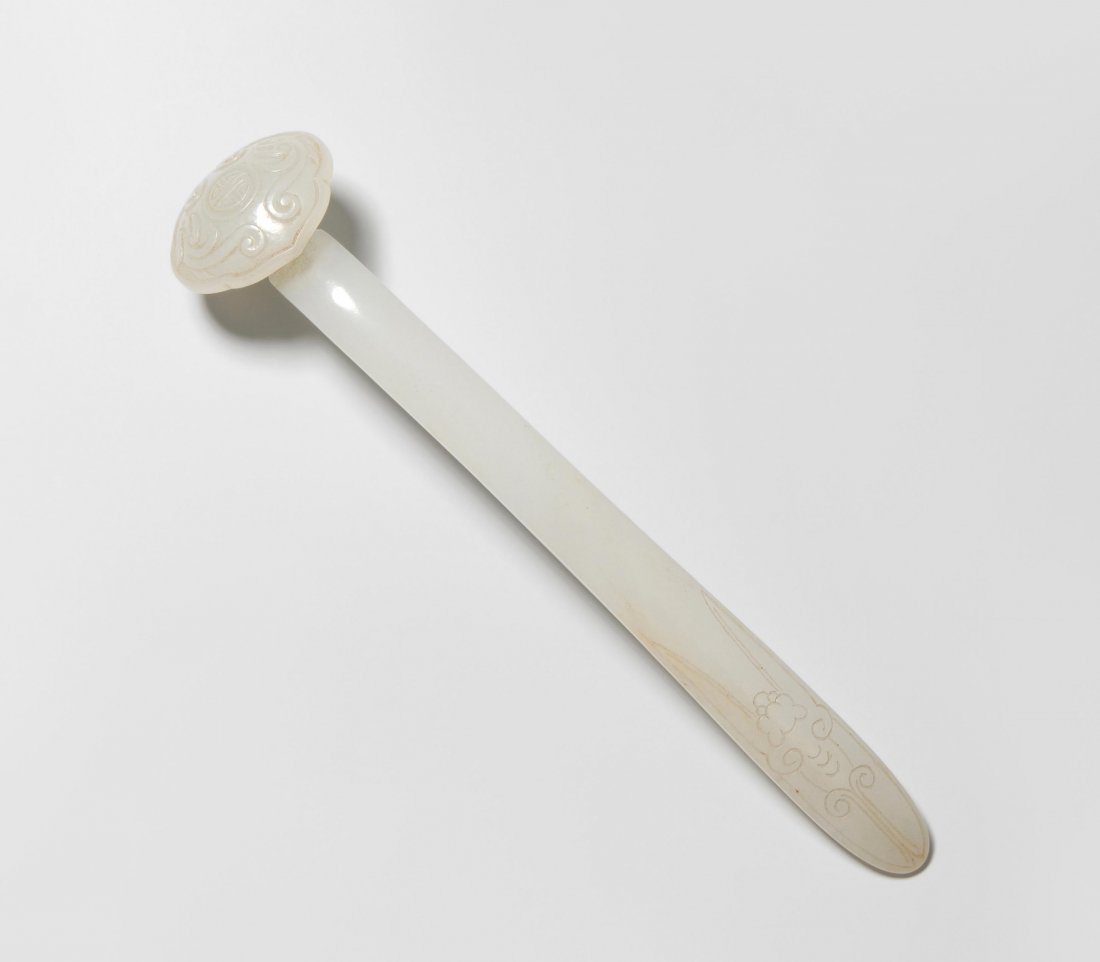 Jadeschmuck China. Hellceladongrüne Jade. In Form eines (1 of 1)