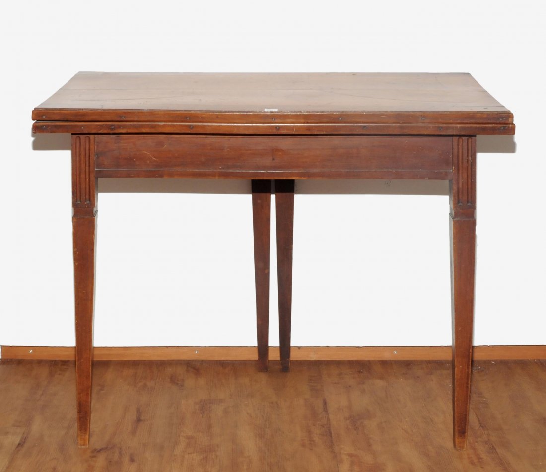 Spieltisch Louis XVI. Nussbaum. Rechteckiges, (1 of 1)