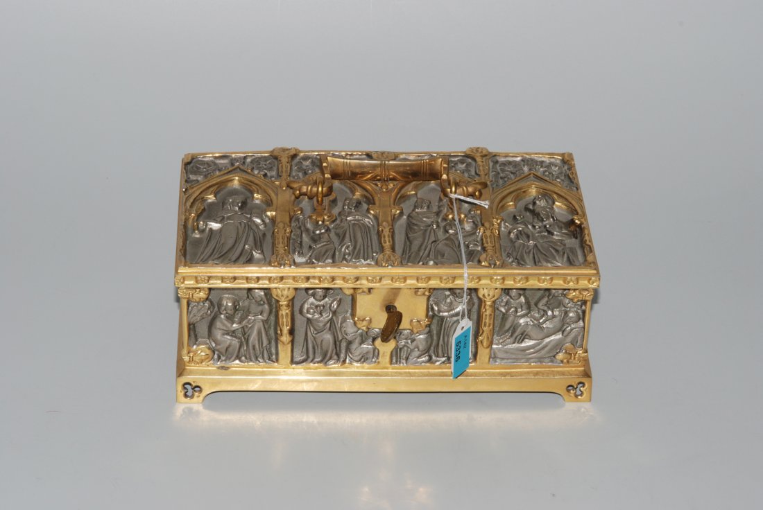 Schmuckschatulle Im gotischen Stil. Bezeichnet: (1 of 1)