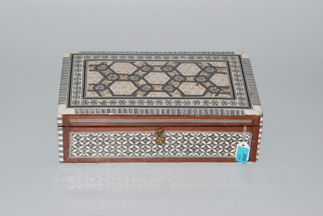 Schatulle Orientalisch, neuere Arbeit. Rechteckiger (1 of 1)